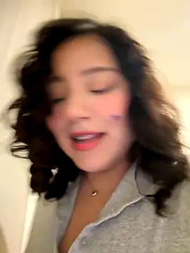 Snapshot of kittyfresita chatting on 10.10.25 kittyfresita online show from 10.10.25