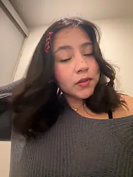 Snapshot of kittyfresita chatting on 10.19.25 kittyfresita online show from 10.19.25