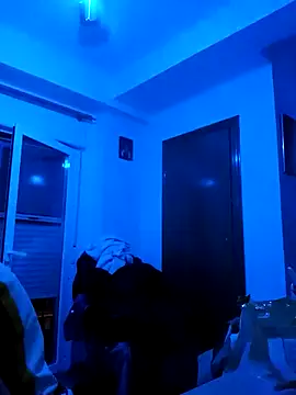 jovenestraviesos online show from 03.15.25