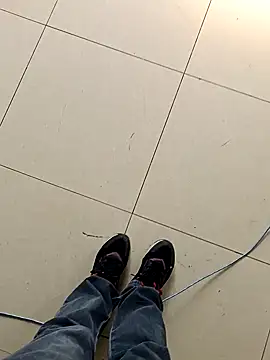 huzi518 online show from 10.24.25