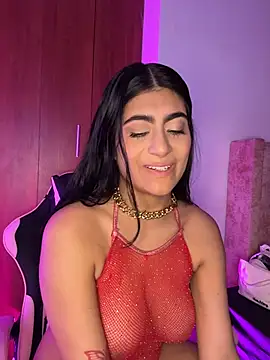 miakhalifaaa  online show from 11.20.25