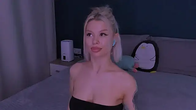 Snapshot of Sasha_Mason chatting on 01.20.25 Sasha Mason online show from 01.20.25