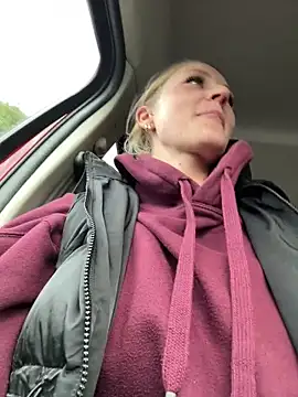 Snapshot of godspot_ chatting on 09.24.25 godspot  online show from 09.24.25