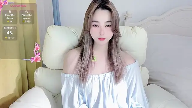 Caitlyn   online show from 04.08.26