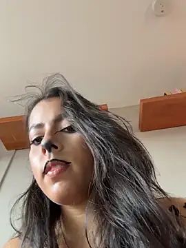 DakotaShelby online show from 10.29.25