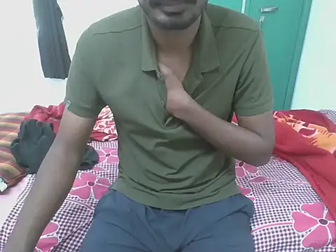 Snapshot of hot_dark_chocolate08 chatting on 11.29.25 hot dark chocolate08 online show from 11.29.25