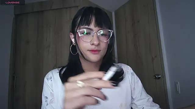 Snapshot of Kiitygirl chatting on 12.10.24 Kiitygirl online show from 12.10.24