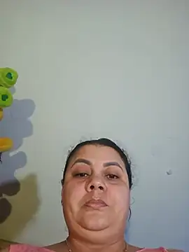 Snapshot of zandra_milf_ chatting on 07.15.26 zandra milf online show from 07.15.26