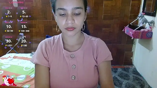 Snapshot of Mia_brunette26 chatting on 02.23.25 Mia brunette26 online show from 02.23.25