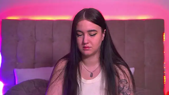 ChristinaMilton online show from 01.29.25