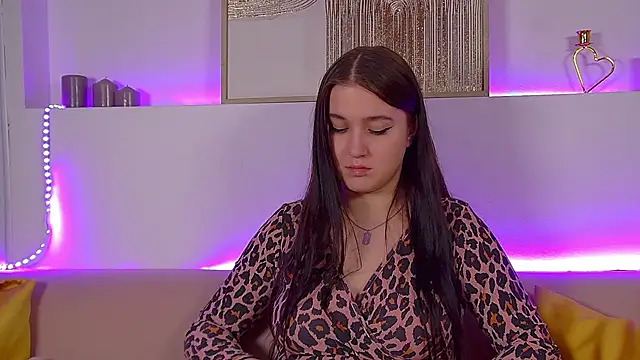 ChristinaMilton online show from 03.08.25