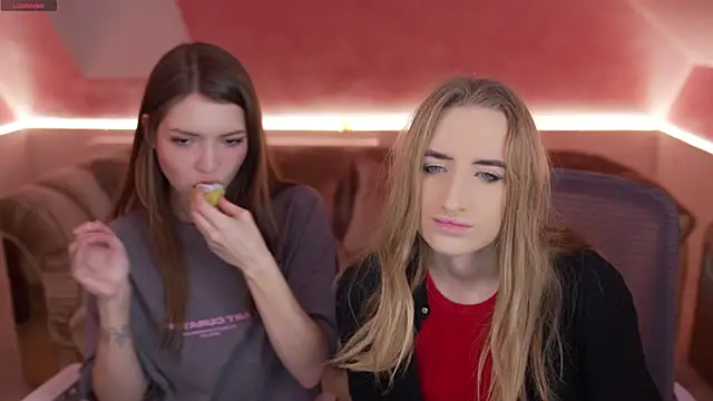 Michelle 054 online show from 03.04.25