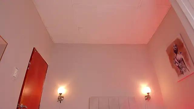 Snapshot of dani_skinny_ chatting on 01.25.25 dani skinny online show from 01.25.25