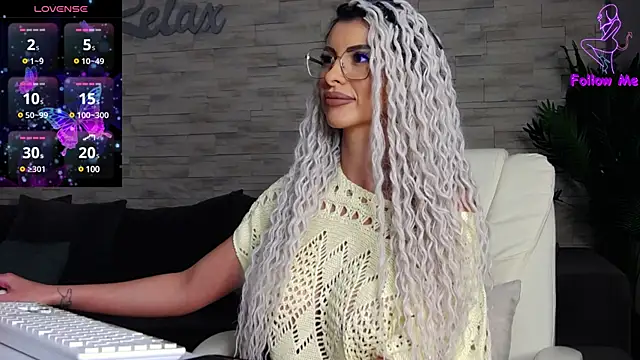 VictoriaMazze online show from 12.16.24