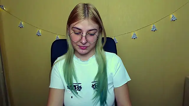 Luna Lush  online show from 12.07.24