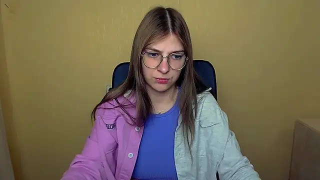 Luna Lush  online show from 10.10.25