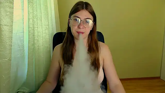Luna Lush  online show from 06.12.26