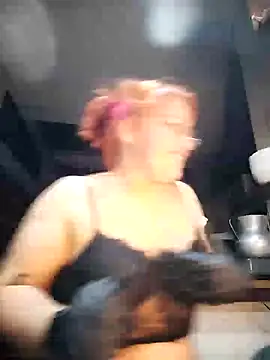 Snapshot of SophiaWeestt99 chatting on 02.13.25 SophiaWeestt99 online show from 02.13.25