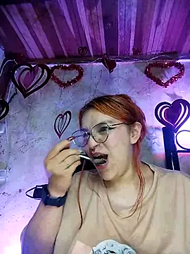 Snapshot of SophiaWeestt99 chatting on 02.27.25 SophiaWeestt99 online show from 02.27.25