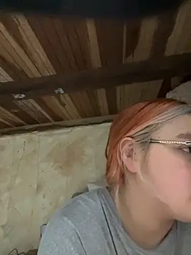 Snapshot of SophiaWeestt99 chatting on 10.04.25 SophiaWeestt99 online show from 10.04.25