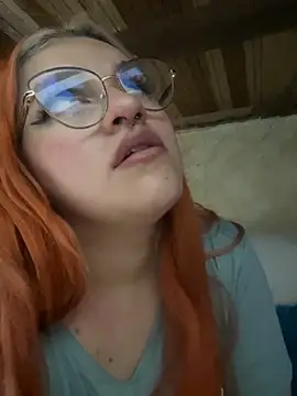 Snapshot of SophiaWeestt99 chatting on 11.04.25 SophiaWeestt99 online show from 11.04.25