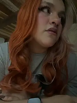 Snapshot of SophiaWeestt99 chatting on 11.11.25 SophiaWeestt99 online show from 11.11.25