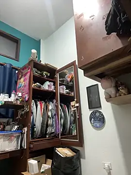 Snapshot of SophiaWeestt99 chatting on 11.25.25 SophiaWeestt99 online show from 11.25.25