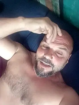 Snapshot of Javierchico chatting on 05.10.26 Javierchico online show from 05.10.26