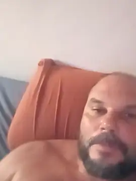 Snapshot of Javierchico chatting on 07.27.26 Javierchico online show from 07.27.26