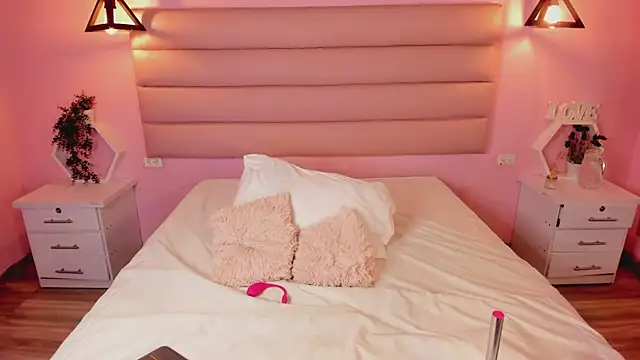 Snapshot of Katta_Gil chatting on 09.27.25 Katta Gil online show from 09.27.25