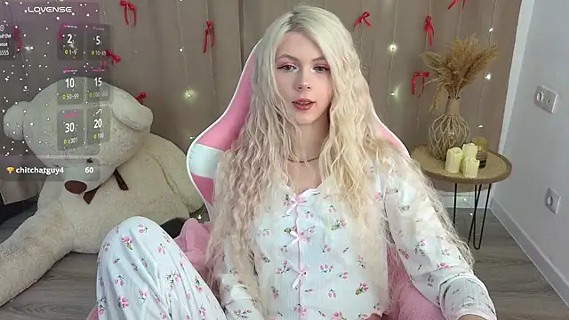 Snapshot of barbieee_b chatting on 07.30.26 barbieee b online show from 07.30.26