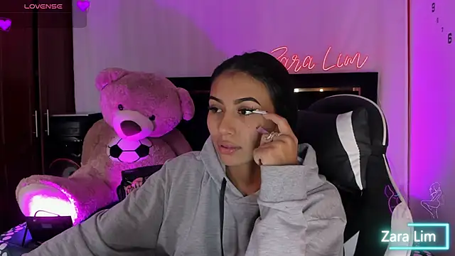 ZaraLim online show from 09.30.25