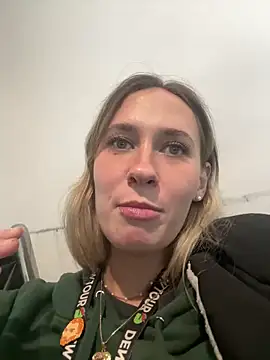 Snapshot of M1ssyk1ssy chatting on 01.13.25 M1ssyk1ssy online show from 01.13.25