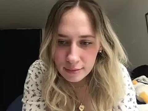 Snapshot of M1ssyk1ssy chatting on 01.19.25 M1ssyk1ssy online show from 01.19.25