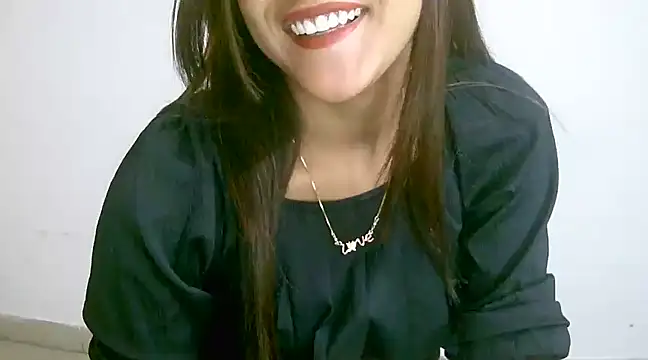 collage hoty online show from 01.24.25