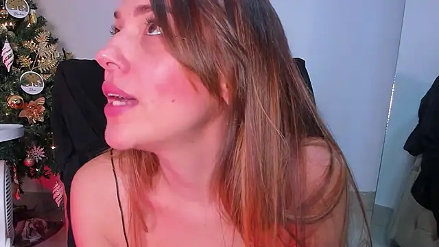 camilawm19 online show from 12.23.24