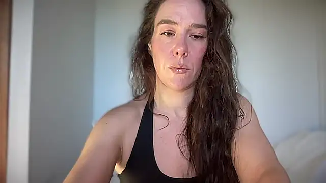 MilkyHoneyLullabies online show from 09.11.25