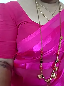Snapshot of gaurika18 chatting on 09.13.25 gaurika18 online show from 09.13.25