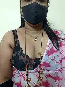 Snapshot of gaurika18 chatting on 10.23.25 gaurika18 online show from 10.23.25