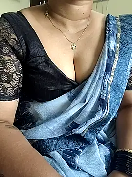Snapshot of gaurika18 chatting on 03.16.26 gaurika18 online show from 03.16.26