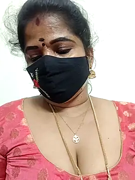 Snapshot of gaurika18 chatting on 04.15.26 gaurika18 online show from 04.15.26