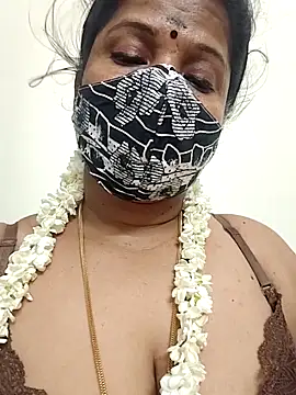 Snapshot of gaurika18 chatting on 04.18.26 gaurika18 online show from 04.18.26