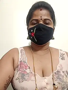 Snapshot of gaurika18 chatting on 04.30.26 gaurika18 online show from 04.30.26