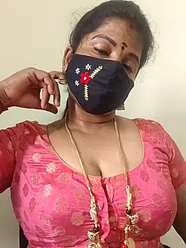 Snapshot of gaurika18 chatting on 05.04.26 gaurika18 online show from 05.04.26