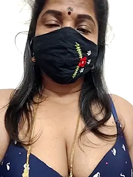 Snapshot of gaurika18 chatting on 05.11.26 gaurika18 online show from 05.11.26
