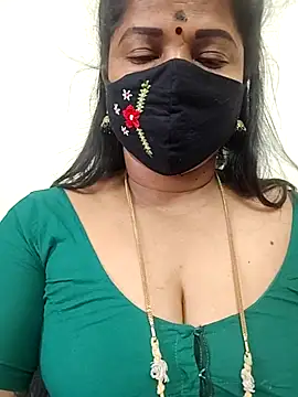 Snapshot of gaurika18 chatting on 05.12.26 gaurika18 online show from 05.12.26