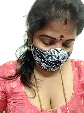 Snapshot of gaurika18 chatting on 05.15.26 gaurika18 online show from 05.15.26