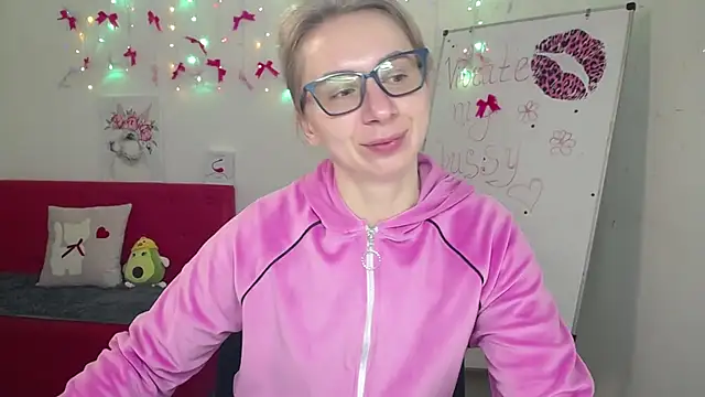 Snapshot of VasilisaSii chatting on 05.04.26 VasilisaSii online show from 05.04.26