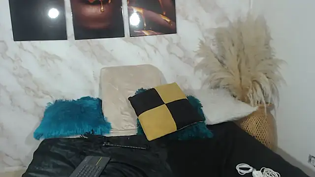 Snapshot of JESSYCHERNOBIL chatting on 09.21.25 JESSYCHERNOBIL online show from 09.21.25