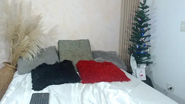 Snapshot of JESSYCHERNOBIL chatting on 11.22.25 JESSYCHERNOBIL online show from 11.22.25